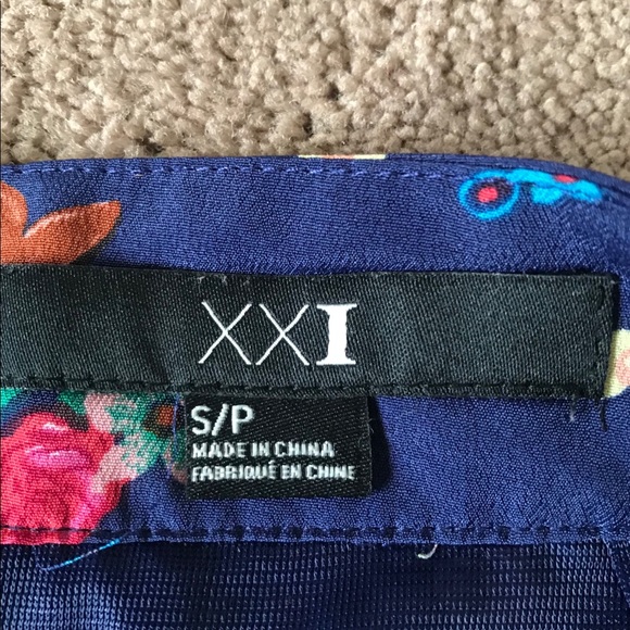 🌻 XXI blue floral skirt small - Picture 2 of 2
